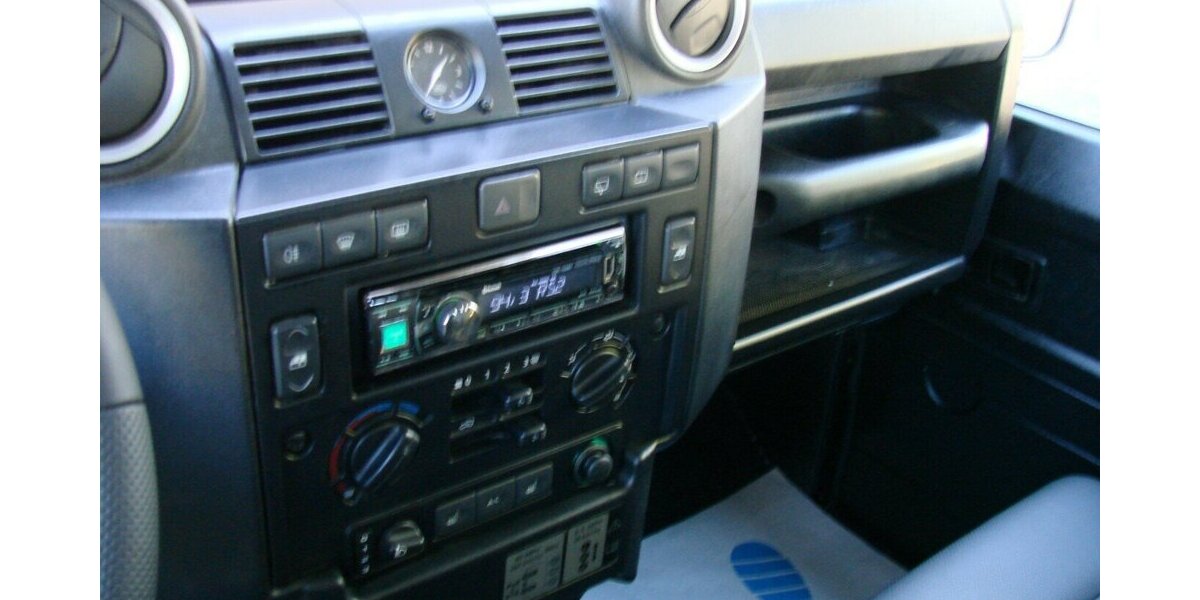 Land Rover Defender 110 E Station Wagon 7-Sitzer LED Leder AH 119.107 km 53.980 &euro; Falkensee 14612