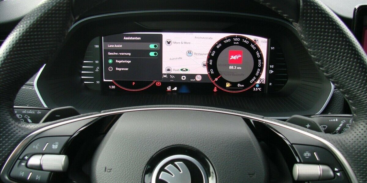 Skoda Octavia 2.0TDi Sportline LED 360º Canton HUD 39.383 km 30.980 &euro; Falkensee 14612