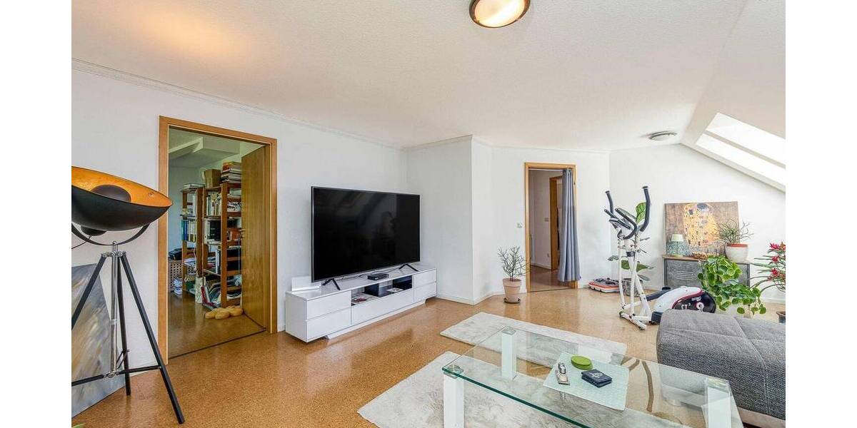 Viel Platz zum Leben - Haus mit Einliegerwohnung oder BüroPraxis im Schäferfeld Potsdam 8 zimmer