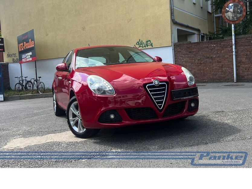Alfa Romeo Giulietta 125.000 km 6.480 € Berlin - Pankow 13187