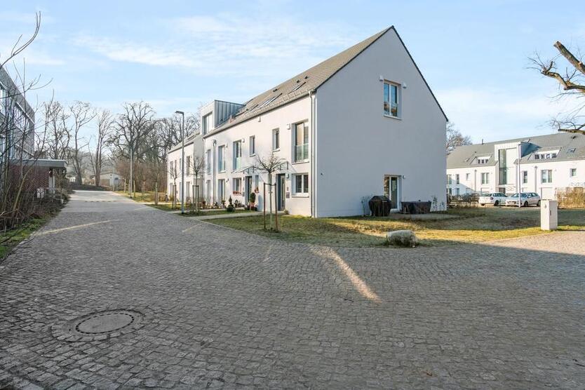 Exklusives Reihenhaus direkt am Templiner See zu vermieten!