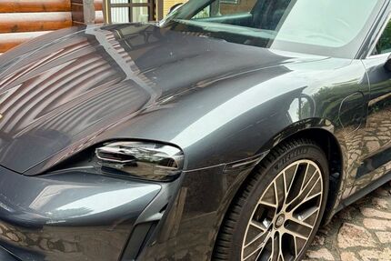 Porsche Taycan 18.760 km 60.000 &euro; Werder 14542