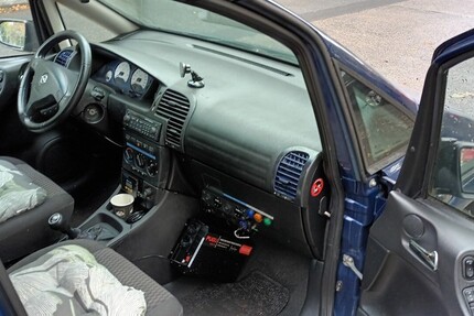 Opel Zafira 165.321 km 3.300 € Berlin 10178