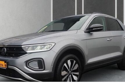 VW T-Roc 6.115 km 26.899 € Berlin 13581