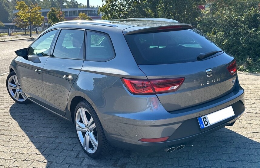Seat Leon ST 52.000 km 15.500 € Berlin 10178