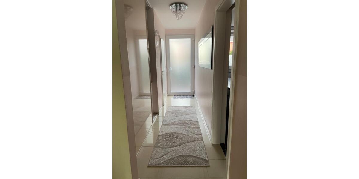 Reihenhaus Berlin Spandau - 5 Zimmer, 142 m&sup2;, 2.700&euro; | Angebot:24382711