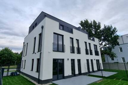 Wohnung Berlin Altglienicke - 5 Zimmer, 160 m&sup2;, 2.900&euro; | Angebot:26247787