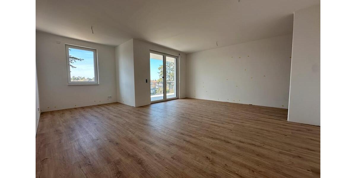 Etagenwohnung Nauen - 3 Zimmer, 81 m&sup2;, 1.375&euro; | Angebot:26364951
