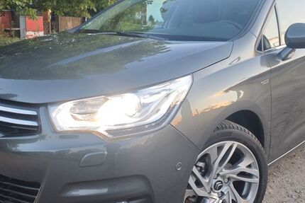 Citroen C4 93.129 km 5.499 &euro; Berlin 13158