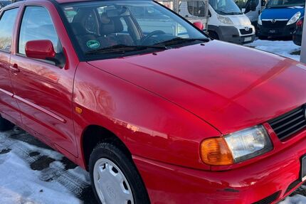 VW Polo 132.305 km 590 &euro; Neuseddin bei Berlin 14554