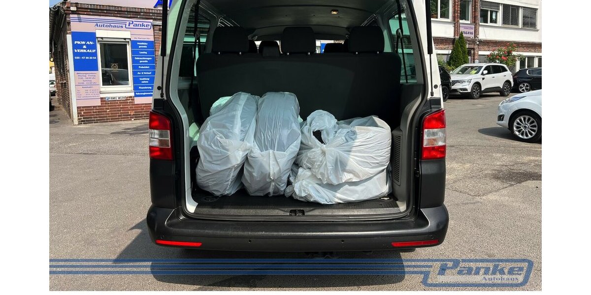 VW T5 Transporter Kombi 1. Hand 8 sitzer 169.000 km 14.990 € Berlin 13187