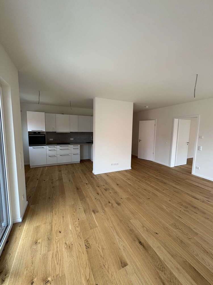 Wohnung zum Mieten in Berlin 1.514,78 € 81.88 m²