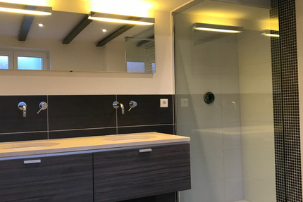 3 Zimmer-Galerie-Wohnung-WG-geeignet mit großer Dachterrasse zimmer