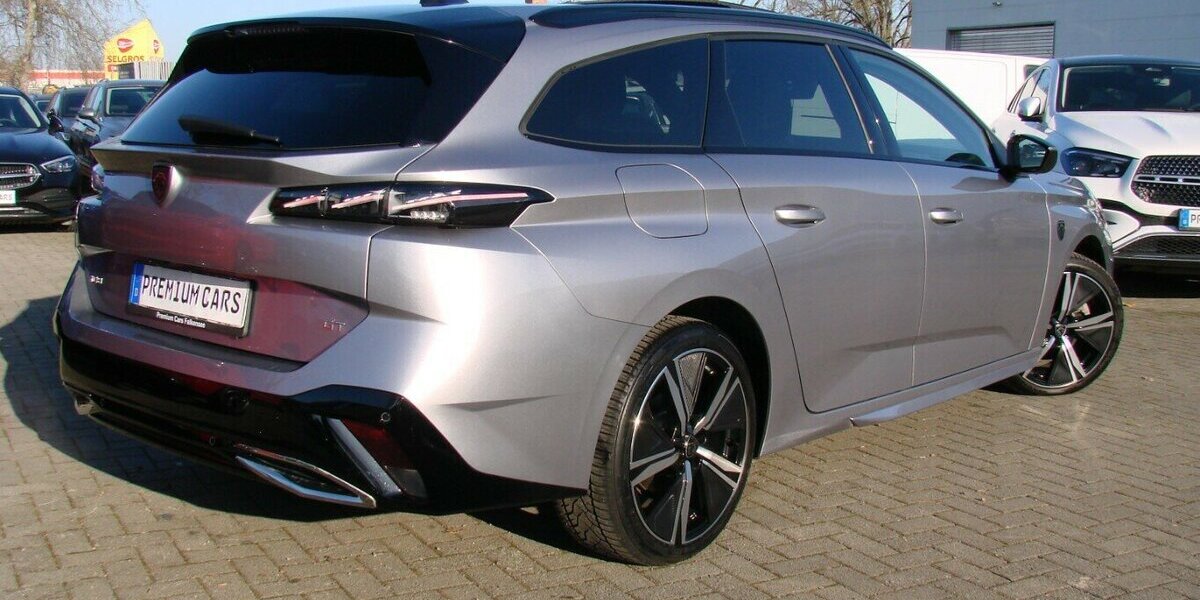 Peugeot 308 SW 1.5 GT ACC Panorama LED SCR 31.506 km 23.980 &euro; Falkensee 14612