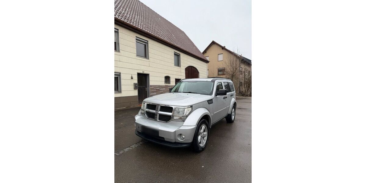 Dodge Nitro 257.000 km 3.899 &euro; berlin 13089