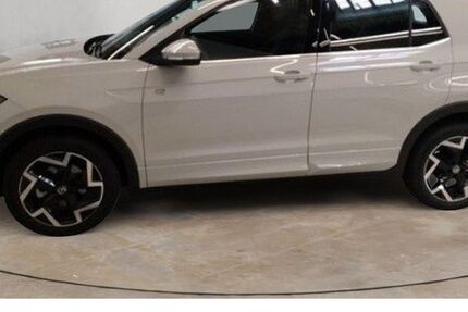 VW T-Cross 4.462 km 29.998 &euro; Potsdam 14482