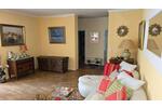 Provisionfrei ! Stunning 2-Bedroom Flat with Lake View & Pool