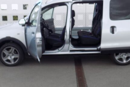 Dacia Dokker 28.900 km 11.999 &euro; Berlin 13435