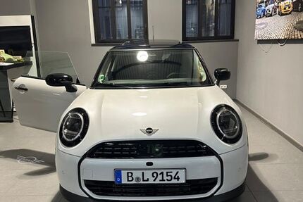 Mini Cooper 5.000 km 31.100 &euro; Berlin 10999