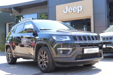Jeep Compass 31.485 km 24.490 € Potsdam 14482