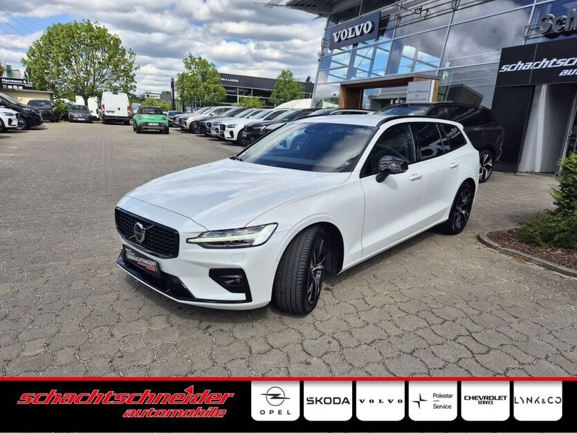 Volvo V60 12.856 km 38.890 € Potsdam 14482