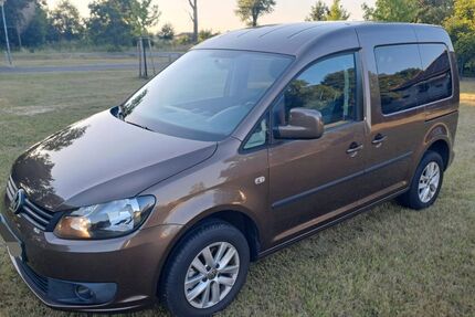 VW Caddy 228.500 km 7.900 &euro; Nauen 14641