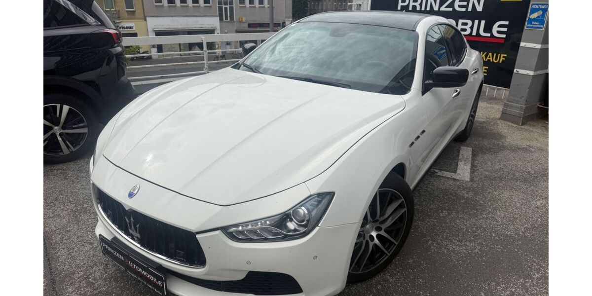 Maserati Ghibli 106.000 km 24.500 € Berlin 10827