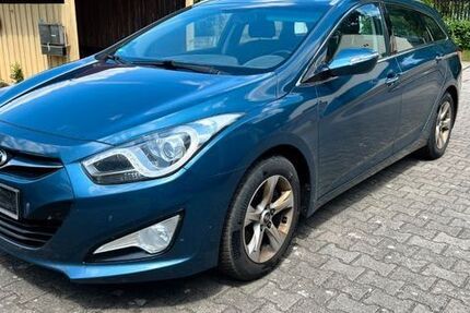 Hyundai i40 394.253 km 3.350 &euro; Berlin 13353