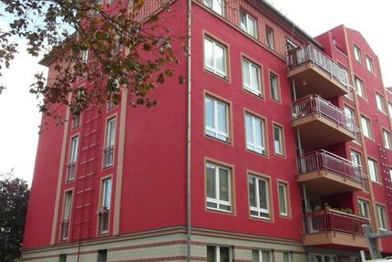 !!! 5-Zimmerwohnung mit Wannenbad, EBK und Terrasse !!!