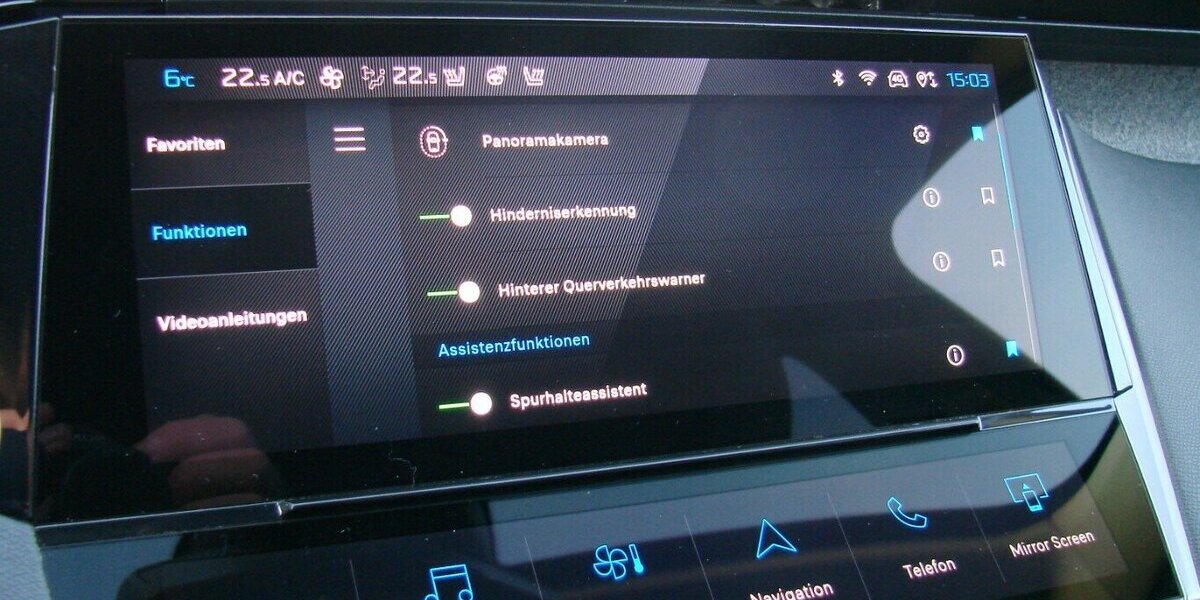 Peugeot 308 SW 1.6 Hybrid Allure Pack HY 180 ACC 360º 44.600 km 23.980 &euro; Falkensee 14612