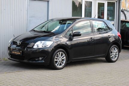Toyota Auris 44.050 km 8.490 &euro; Berlin 13089
