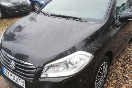 Suzuki (SX4) S-Cross 42.100 km 12.970 &euro; Berlin - Französische Buchholz 13127