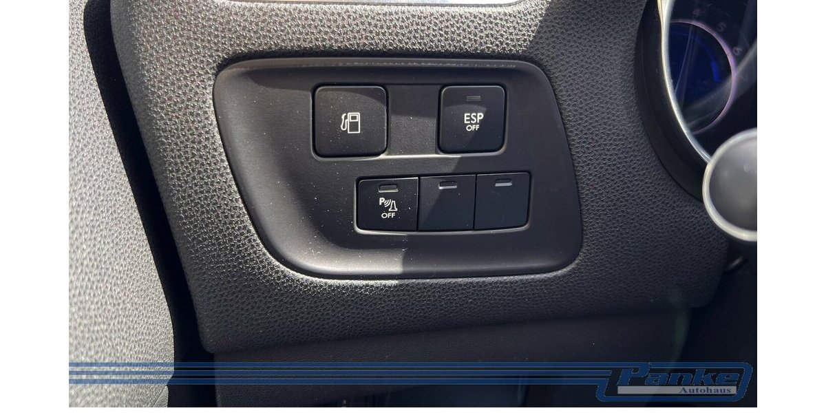 Citroen DS4 1.6 VTi 120 SoChic*SHZ*Massage*BT*Tempo* 150.000 km 5.990 &euro; Berlin 13187