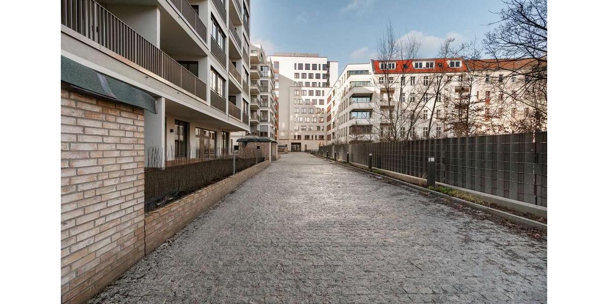 Etagenwohnung Berlin Tempelhof-Schöneberg - 2 Zimmer, 79 m&sup2;, 2.100&euro; | Angebot:26255362