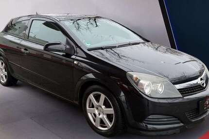 Opel Astra 111.000 km 2.999 &euro; Berlin 12439