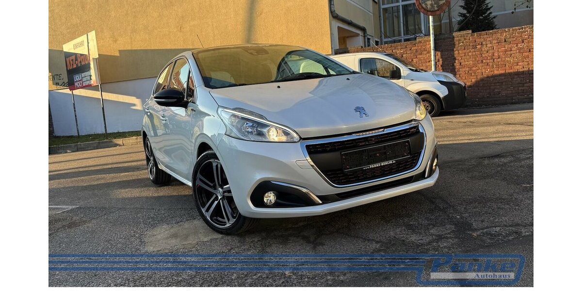 Peugeot 208 Allure*GT-Line*Pano*U-Connect*SHZ*R-Cam* 156.392 km 8.480 &euro; Berlin 13187