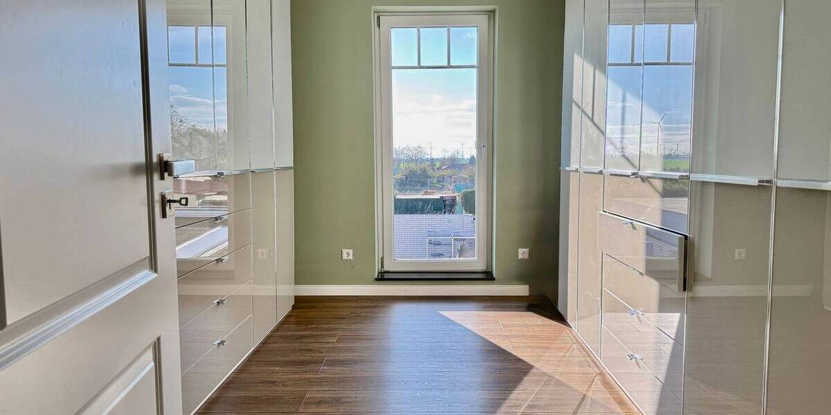 Einfamilienhaus Brieselang Bredow - 6 Zimmer, 340 m&sup2;, 1.250.000&euro; | Angebot:26306375