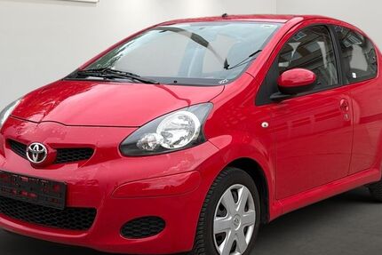 Toyota Aygo (X) 60.306 km 2.499 &euro; Berlin 12681