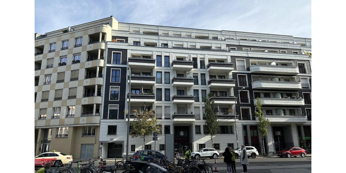 Etagenwohnung Berlin Mitte - 3 Zimmer, 79 m&sup2;, 2.198&euro; | Angebot:25063975