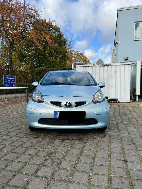 Toyota Aygo (X) 101.665 km 3.000 € Berlin 12439