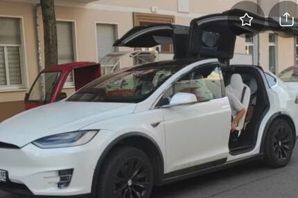 Tesla Model X 115.000 km 39.500 € Berlin 10367
