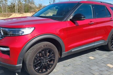 Ford Explorer 99.492 km 37.990 &euro; Berlin 13591