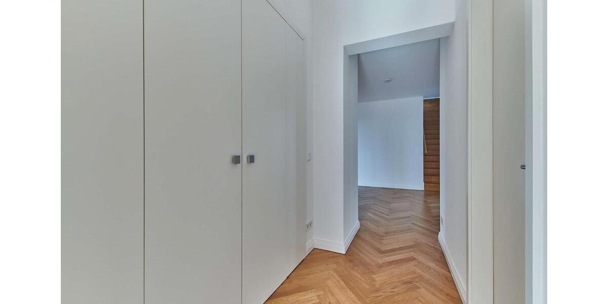 Einfamilienhaus Berlin Mitte - 5 Zimmer, 229 m&sup2;, 1.200&euro; | Angebot:27731991
