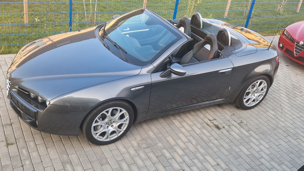 Alfa Romeo Spider 92.871 km 14.990 &euro; Berlin 14050