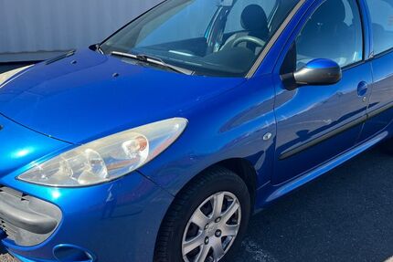 Peugeot 206 147.000 km 1.699 &euro; Berlin 12057