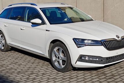 Skoda Superb 79.500 km 22.000 &euro; Berlin 12099