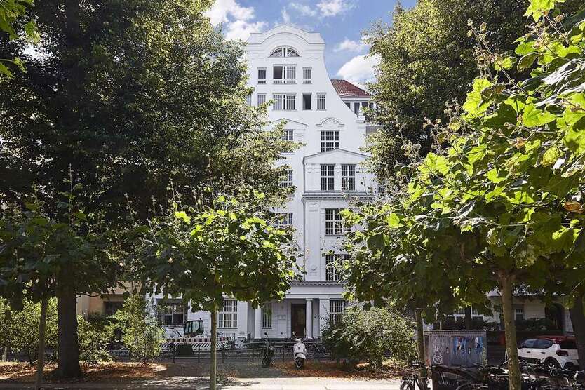 Wohnung zum Mieten in Berlin 2.244,08 € 144.29 m²