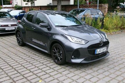 Mazda 2 Hybrid 2.402 km 31.140 &euro; Berlin 13407