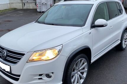 VW Tiguan 182.407 km 8.990 &euro; Berlin 14167