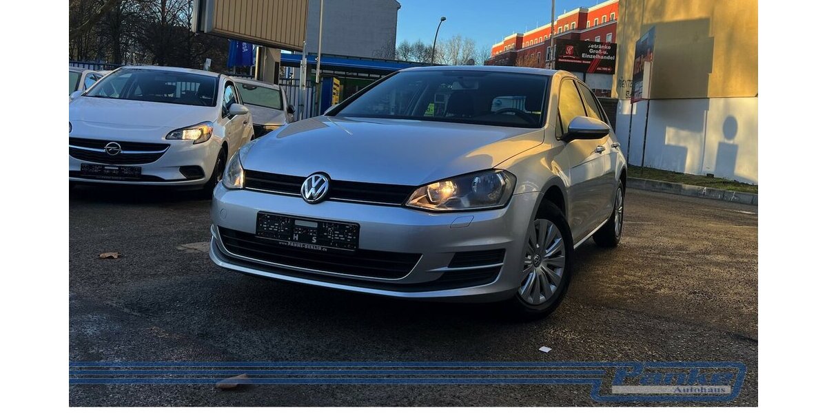 VW Golf VII BMT*Navi*Tempo*SHZ*Tel.*Touch* 120.529 km 8.990 &euro; Berlin 13187